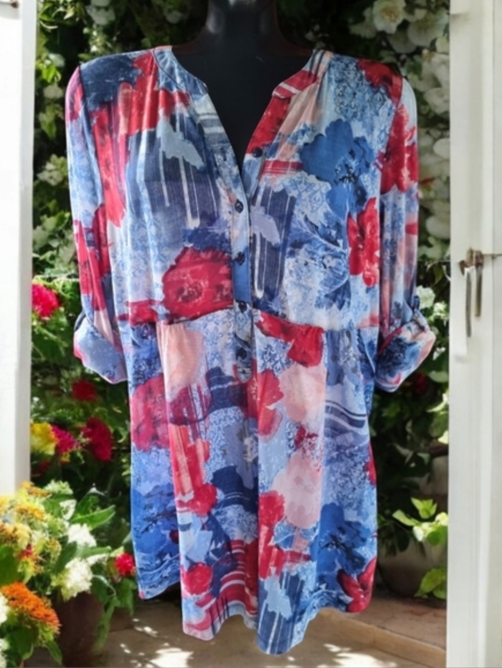 Floral Watercolor 1/4 Button-Front V Neck Tunic Top - Blue & Red Size Xl